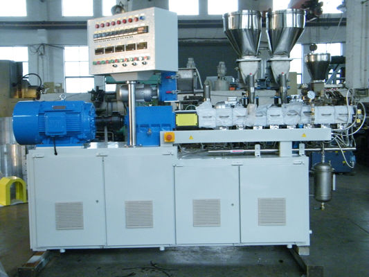 चीन लैब स्केल ट्विन स्क्रू एक्सट्रूडर, प्रयोगशाला एक्सट्रूडर मशीन 5-10 किलो / घंटा आपूर्तिकर्ता